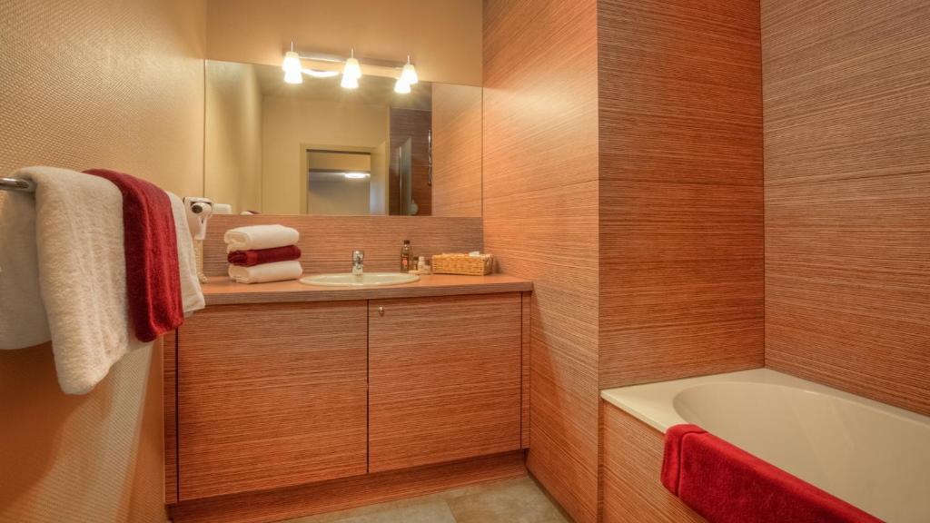 Infotel Mons Habitación foto